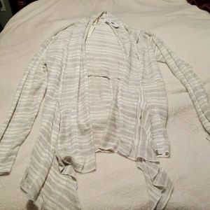 Grey/ white striped overlay